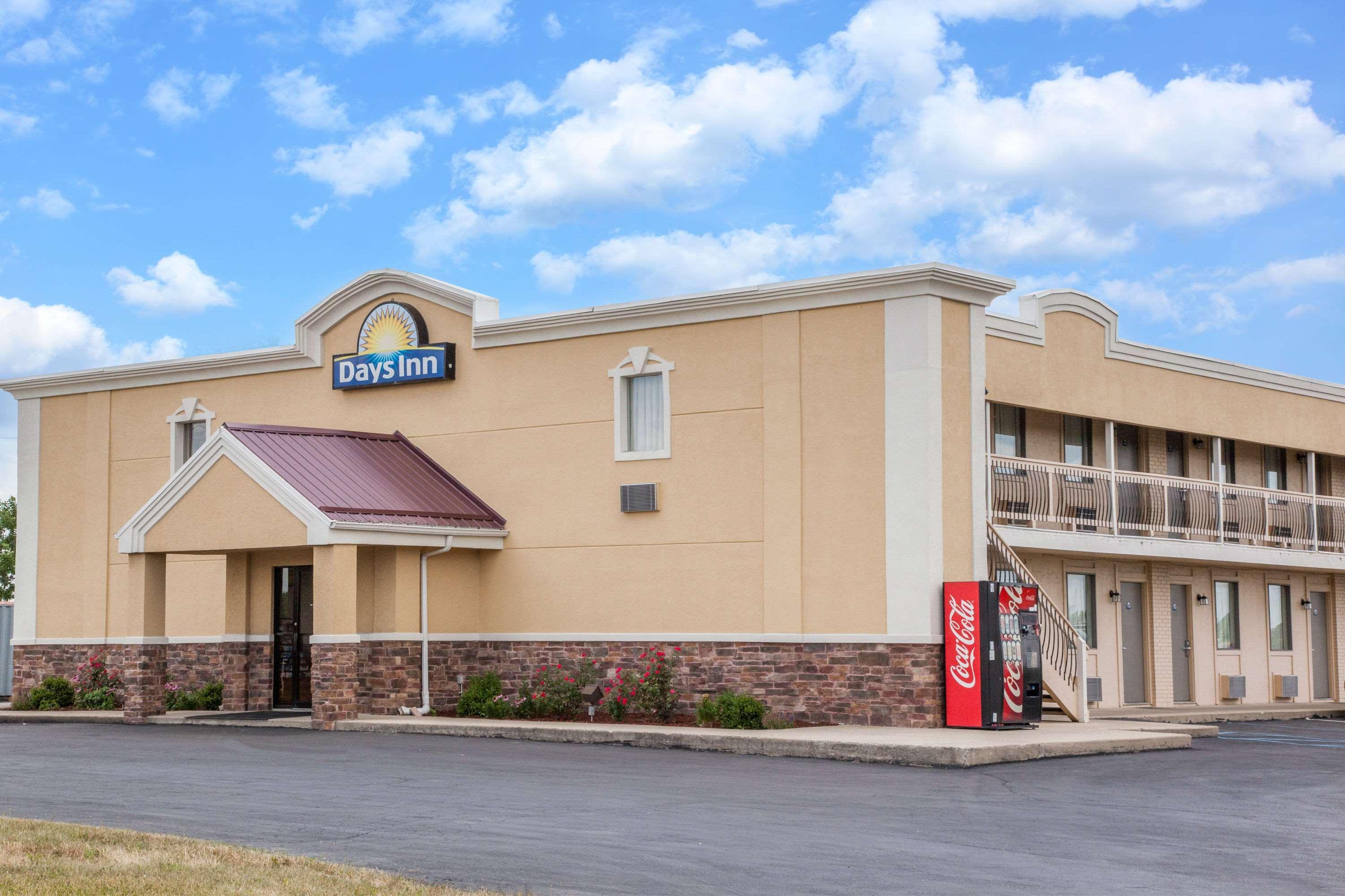 Days Inn By Wyndham Fort Wayne Extérieur photo