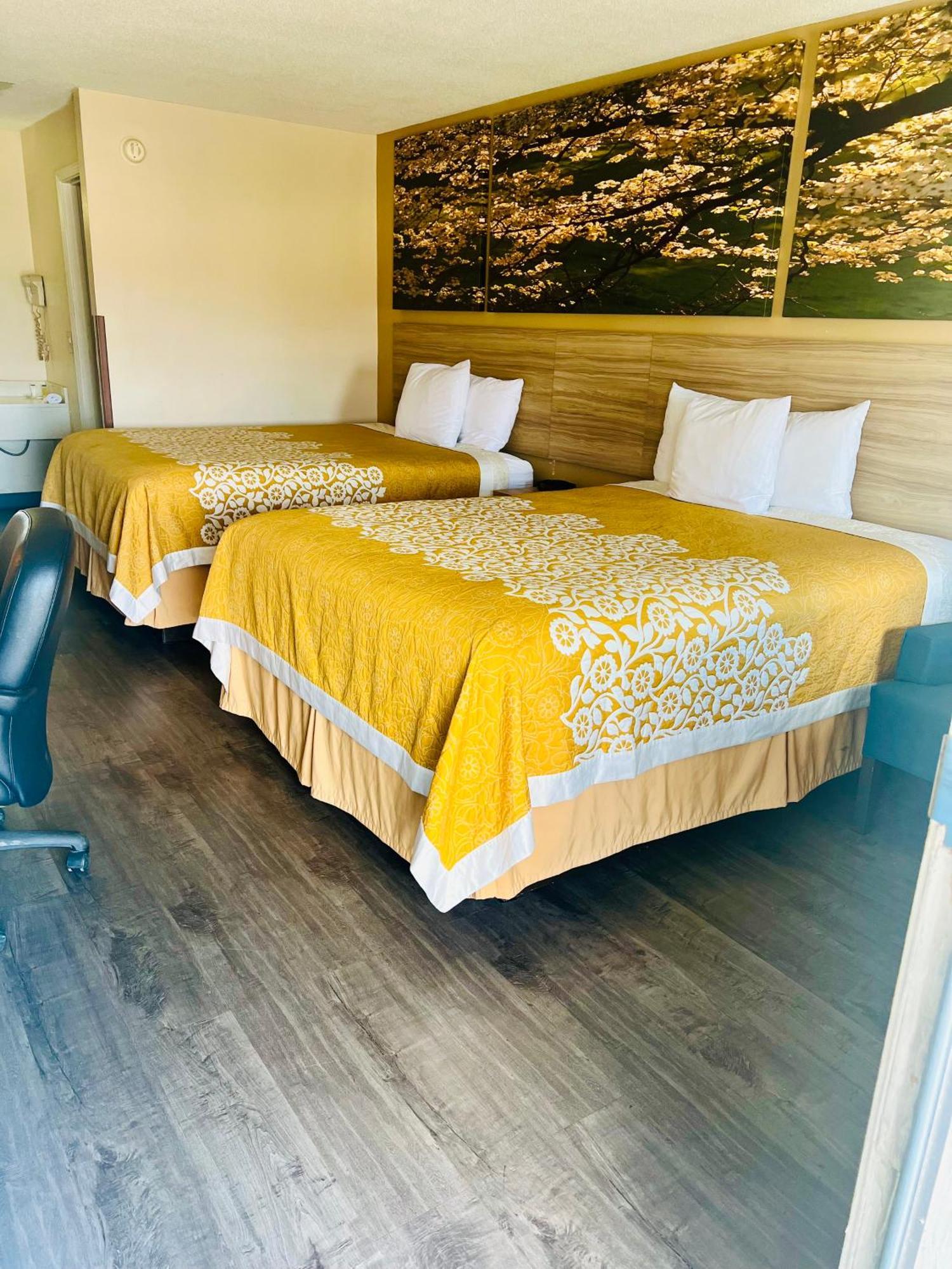 Days Inn By Wyndham Fort Wayne Extérieur photo