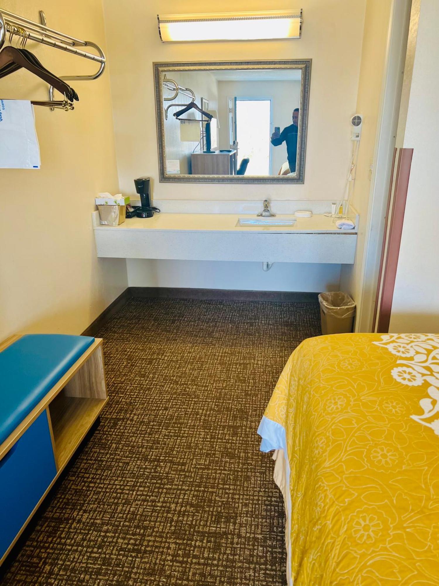Days Inn By Wyndham Fort Wayne Extérieur photo